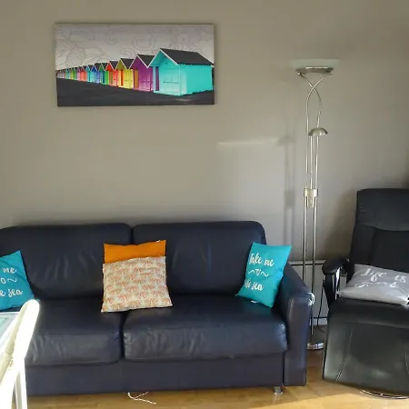 Cosy, Zuidgerichte In Met Wifi Appartement